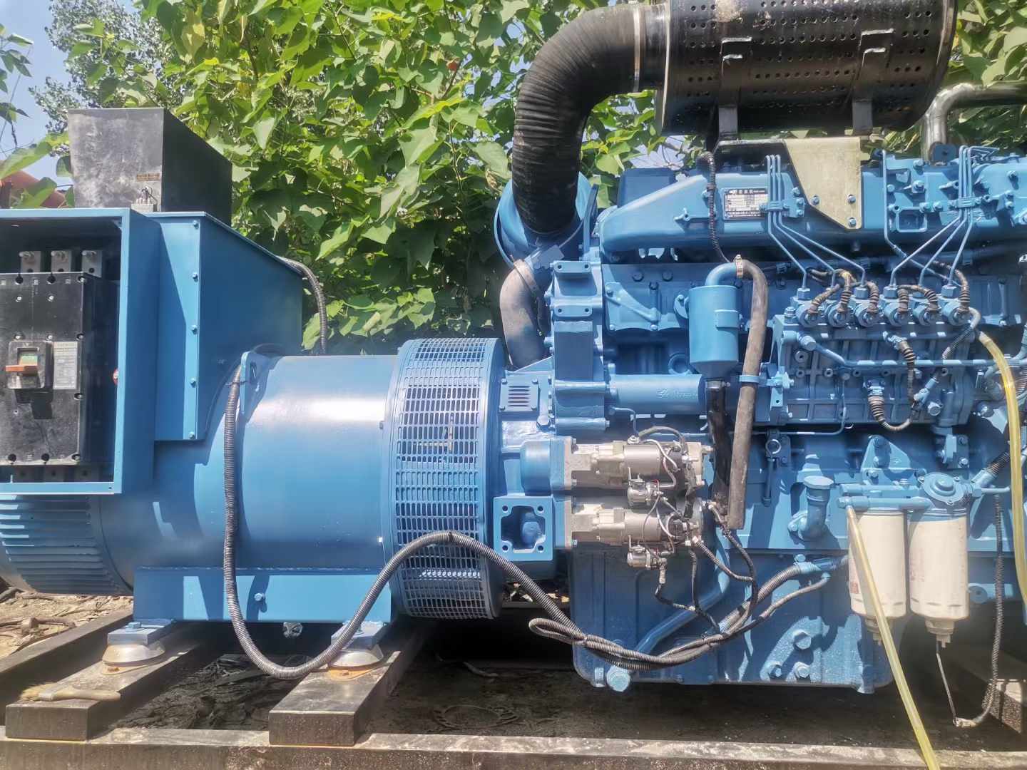 华州详细说明降低 800kW 柴油发电机输出电流波动的方法